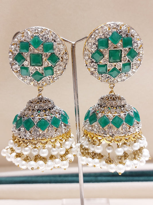 Kundhan jhumkas