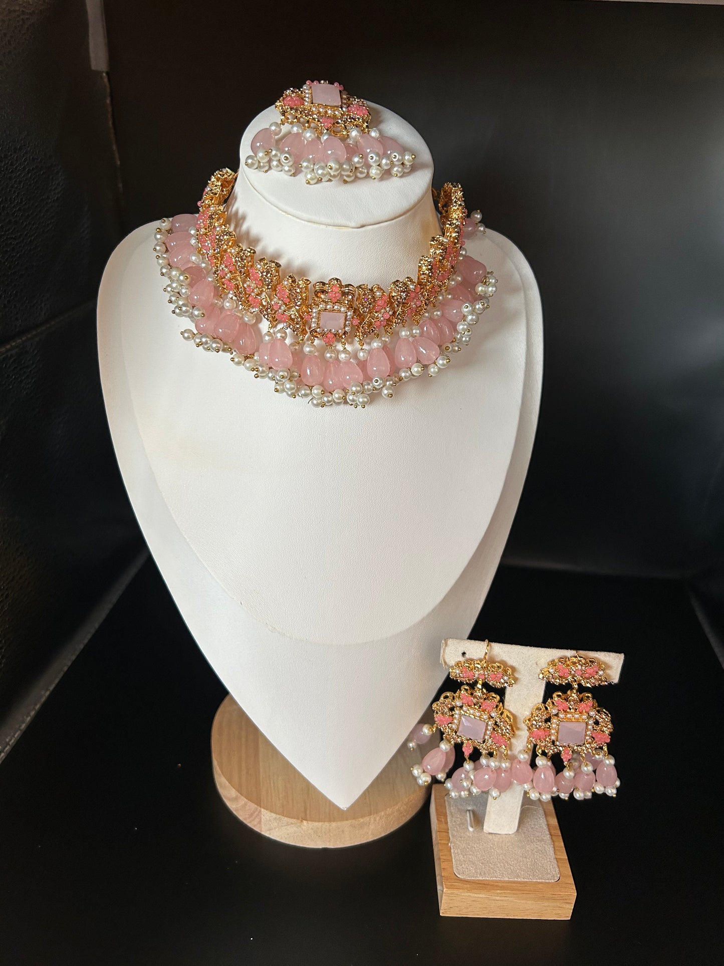 Nauratan Set with earring and Bindia