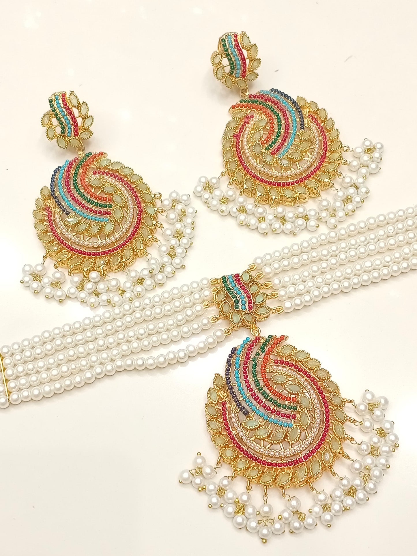 Nauratan Choker with earrings