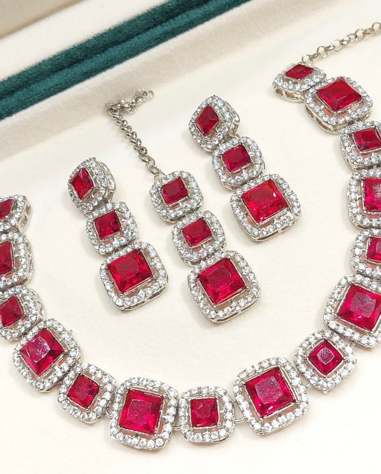 Zircon Necklace with earrings and Bindia