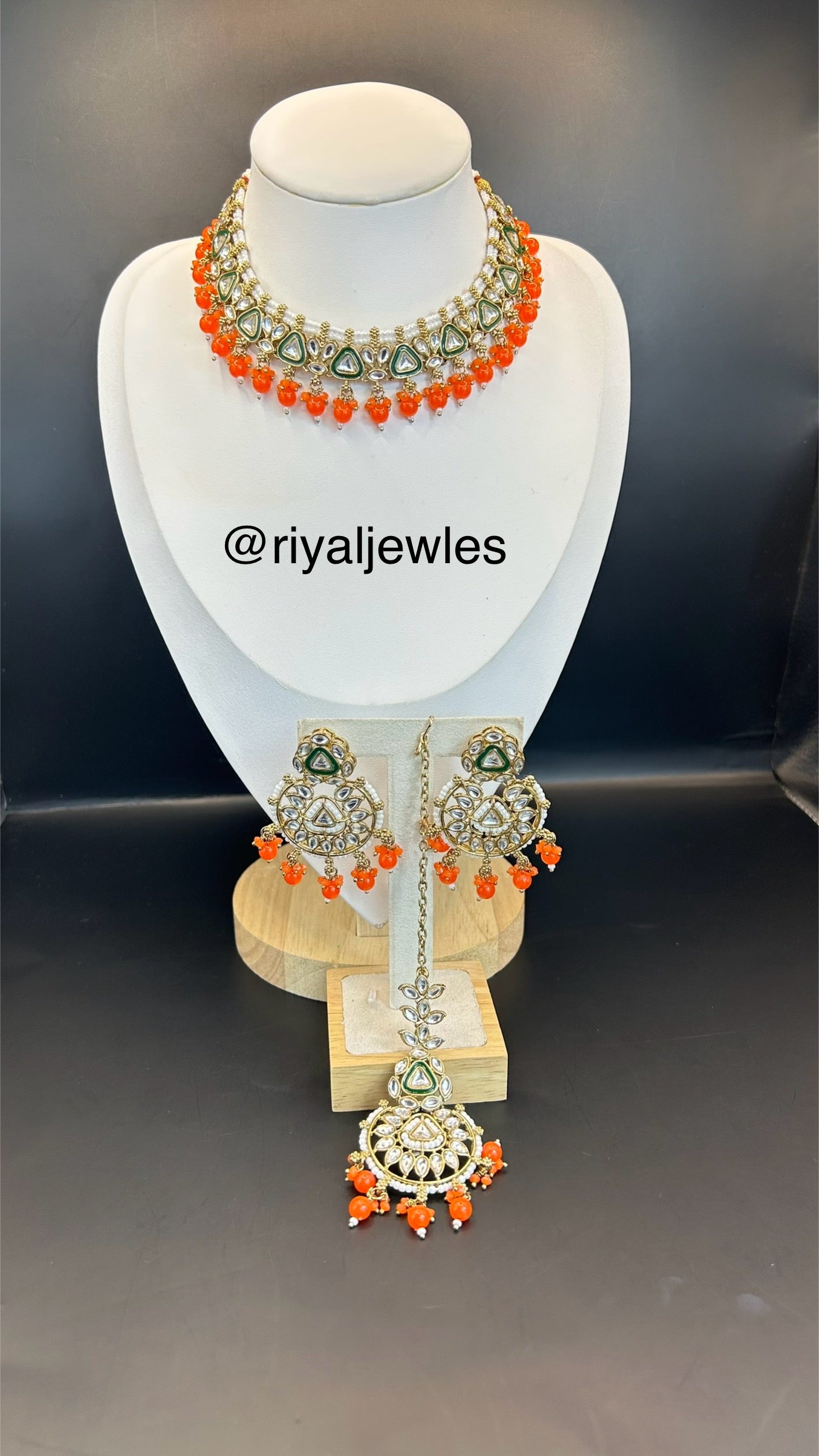 Elegant Kundan Set